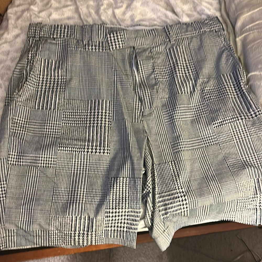 Amazing RLX patten shorts.  Bama looking shorts.